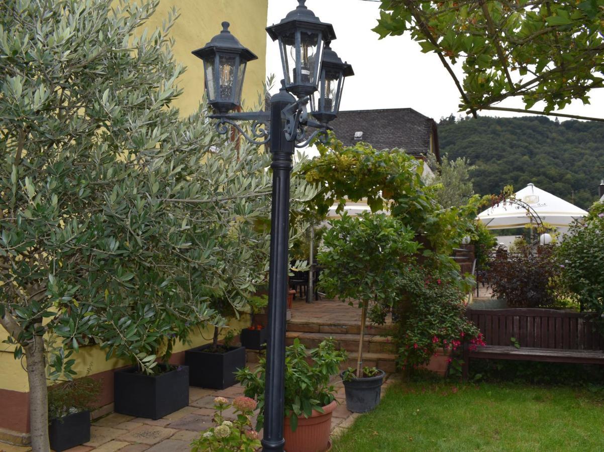 Landgasthof Zur Sonne Enkirch Exterior foto